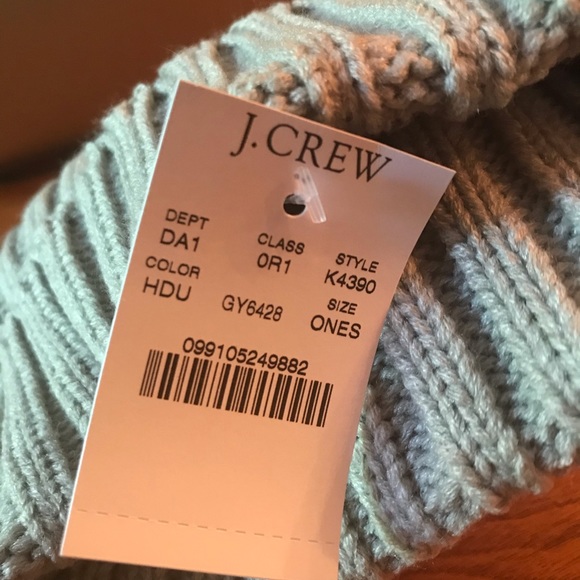 J.Crew Winter Pom Beanie - Picture 3 of 5
